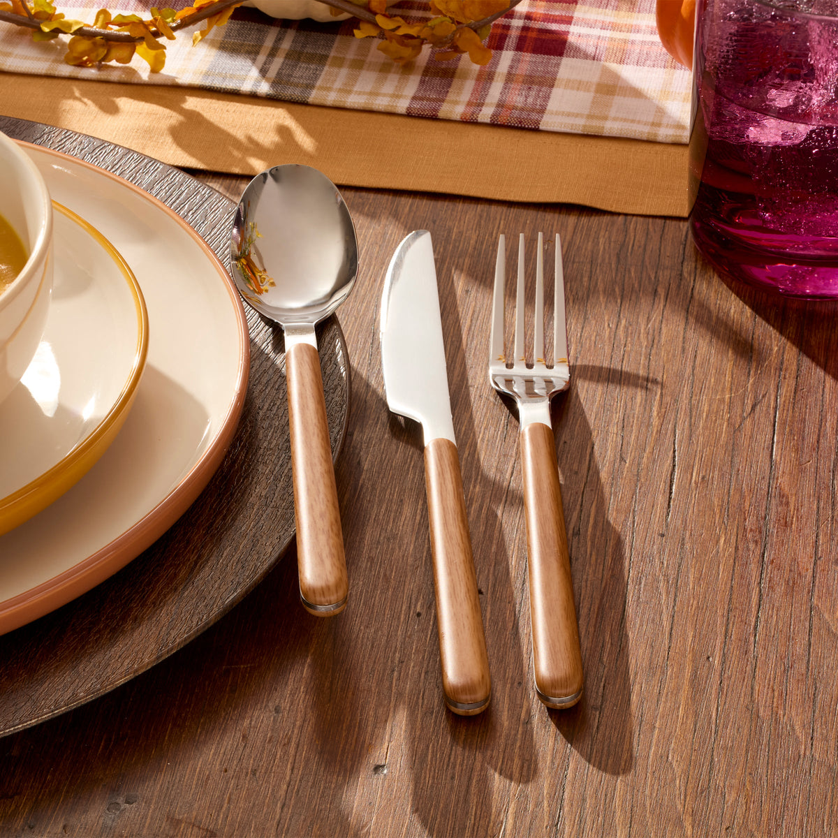24 Seven Mirror Faux Wood Handle 12 Piece Flatware Set